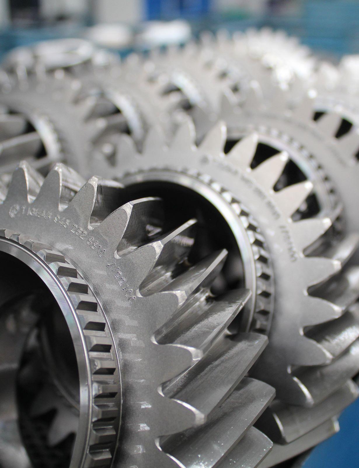 Mercedes-Benz Heavy-Duty Transmission Technologies and Tigear’s High-Precision Solutions